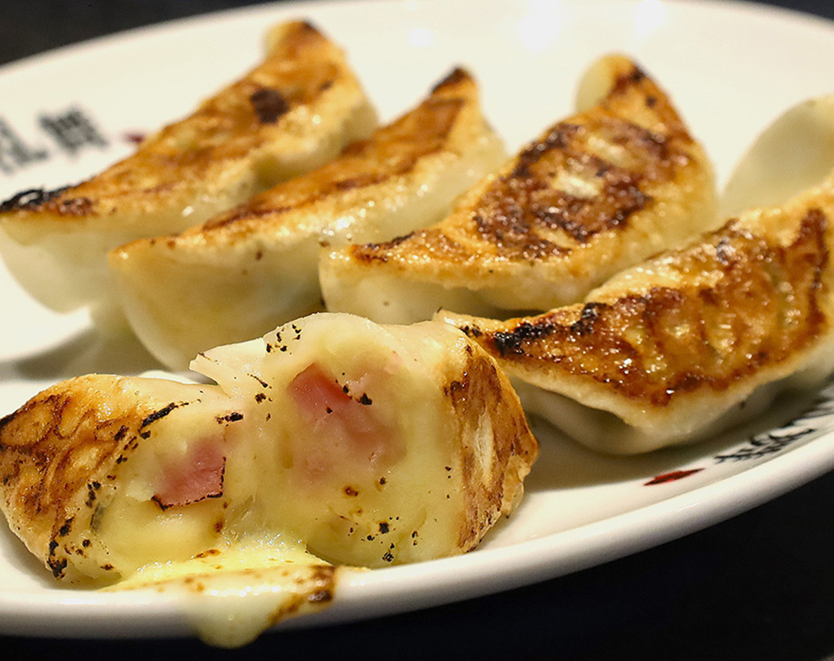 BPC（ベーコンポテトチーズ）餃子