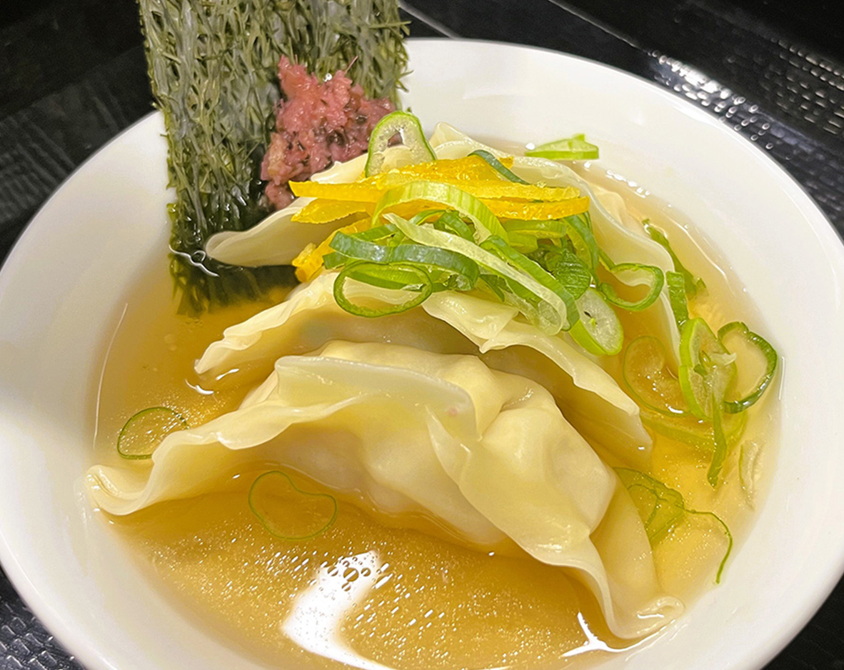 ビストロ昆布と梅生姜のスープ餃子