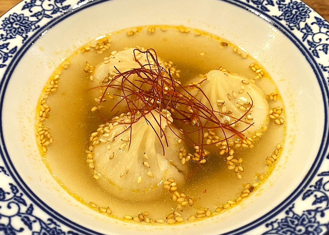 コク辛中華スープ小籠包