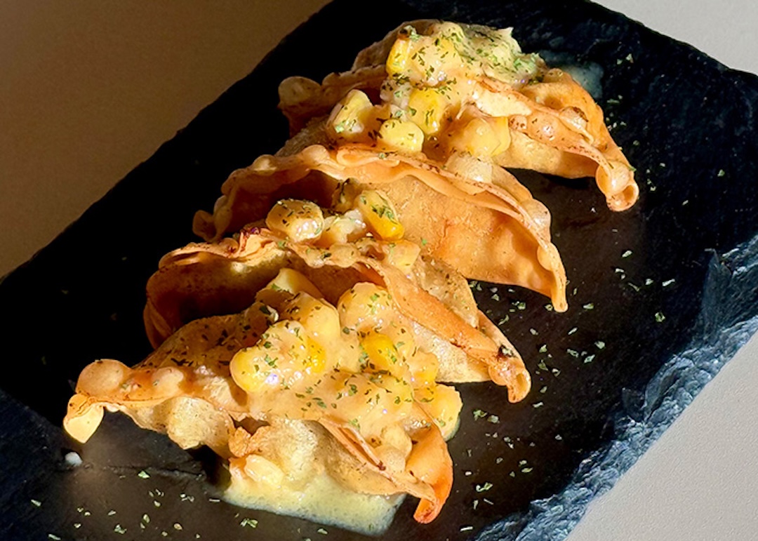 バター醤油の揚げトウモロコシ餃子