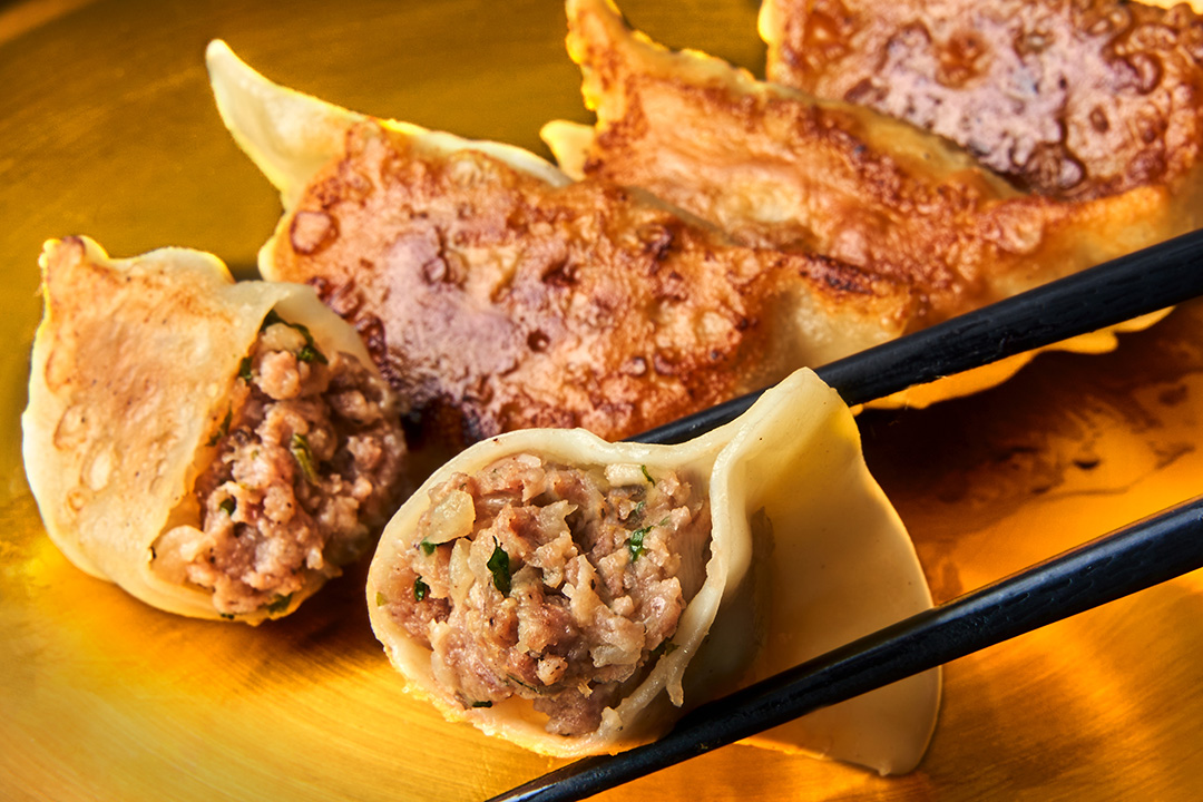 黒毛和牛100％ あらびき和牛餃子