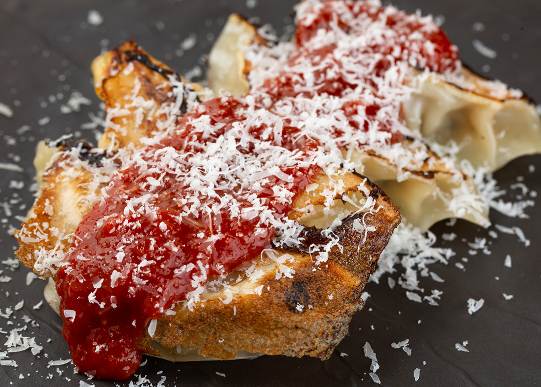 旨辛！トマトアラビアータ鴨餃子