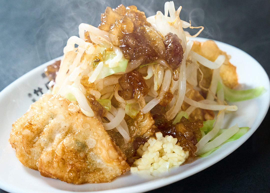 東京背徳餃子 背脂ニンニク