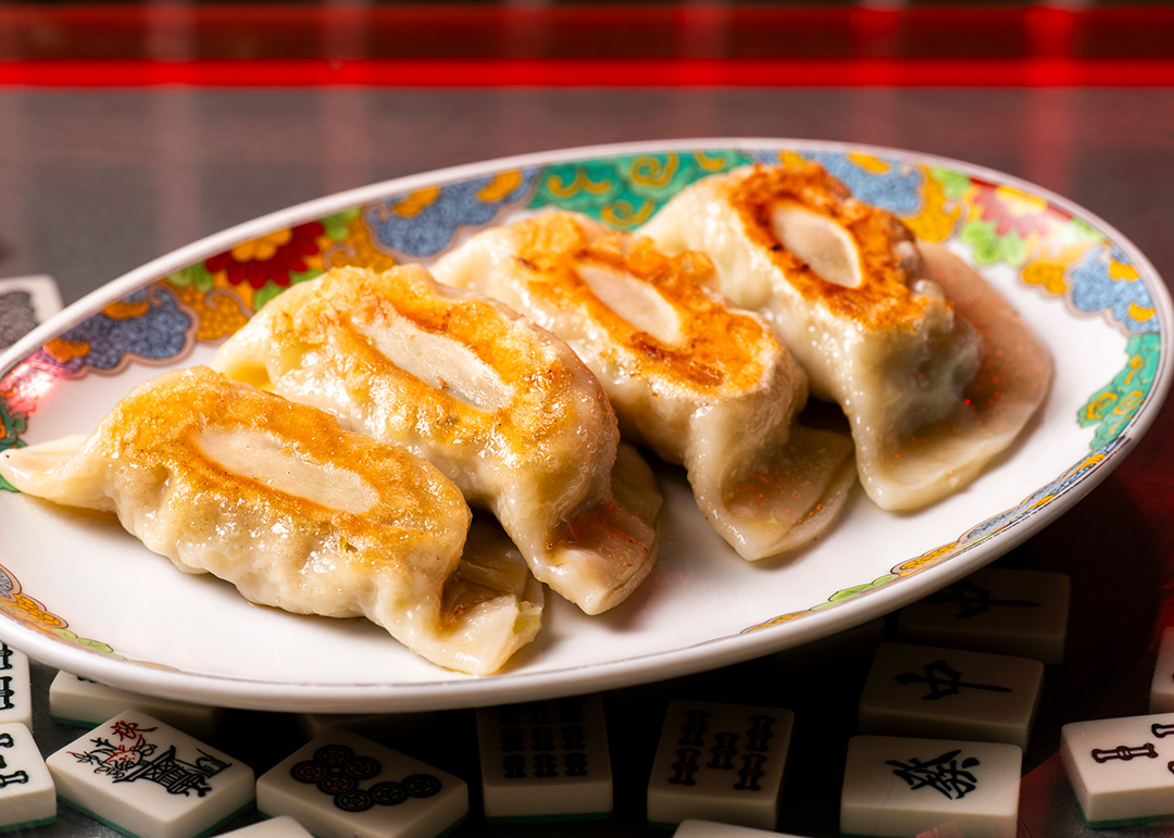 無骨な町中華の焼餃子